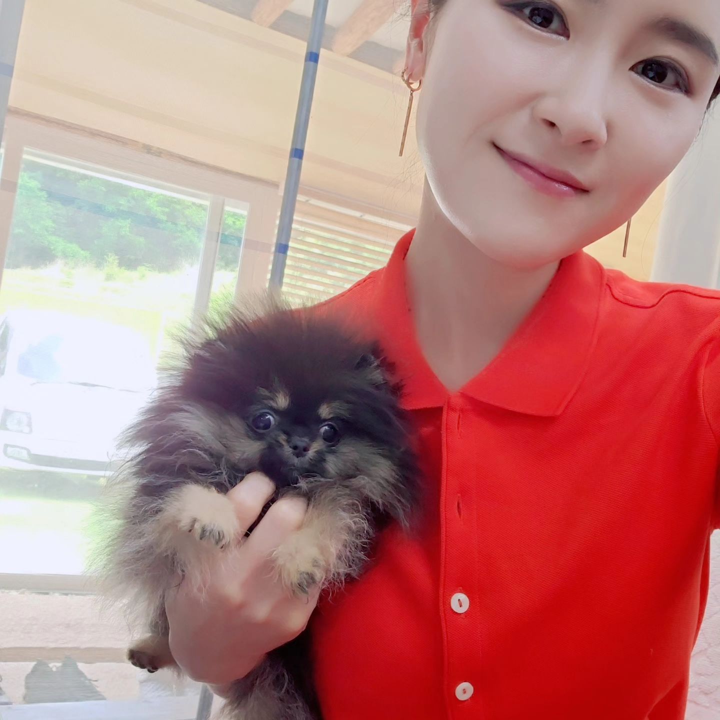 나의 일상에 솜뭉치들이 빠질 수 없지~~
.
콩알만한 블랙탄 공주님 "비비드"
넘 쪼꼬미라 끼고 있으면서
황태, 닭가슴살, 영양재 동원
뱃고리 늘리는중
쪼꼬미들을 담을 수 없는게 아숩
.
4개월 600그람
대대손손 쪼꼬미 집안❤️
.
.
참말로 이쁜데 표현할 방법이읍네~~~>,.<
.
#레이디폼 #브리더 #유투버
sns_ladypom
#건축 #설계 #디자이너 
#고건축디자인
#pomeranian 
#일상 #가족 #전라도
#초미니포메라니안전문견사
#냉철한마인드 #이세무사
#wbws #알고리즘 
#workout #건강
#셀스타그램 #얼스타그램 
#셀키꾼 #소통 #follow #나에게휴일이란없다