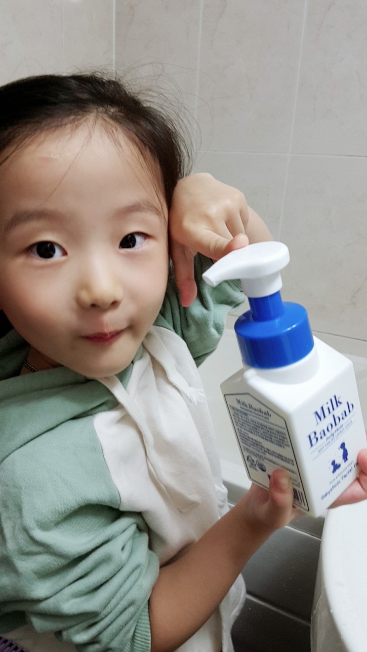 멀티밤 밀크바오밥 가성비 최강 아기세안제 함께 써봐쓰요~♡