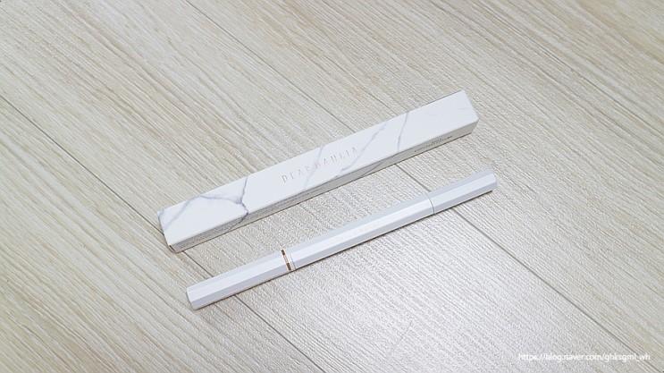 디어달리아 아이브로우로 예쁜 눈썹 그려봐요