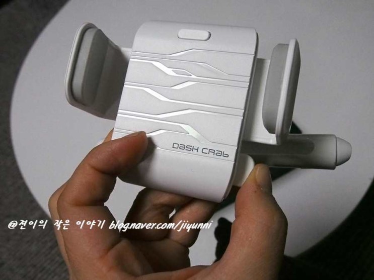 차량용 핸드폰거치대, 대쉬크랩 CD룰렛터치로 원터치 한손 거치 가능해요~