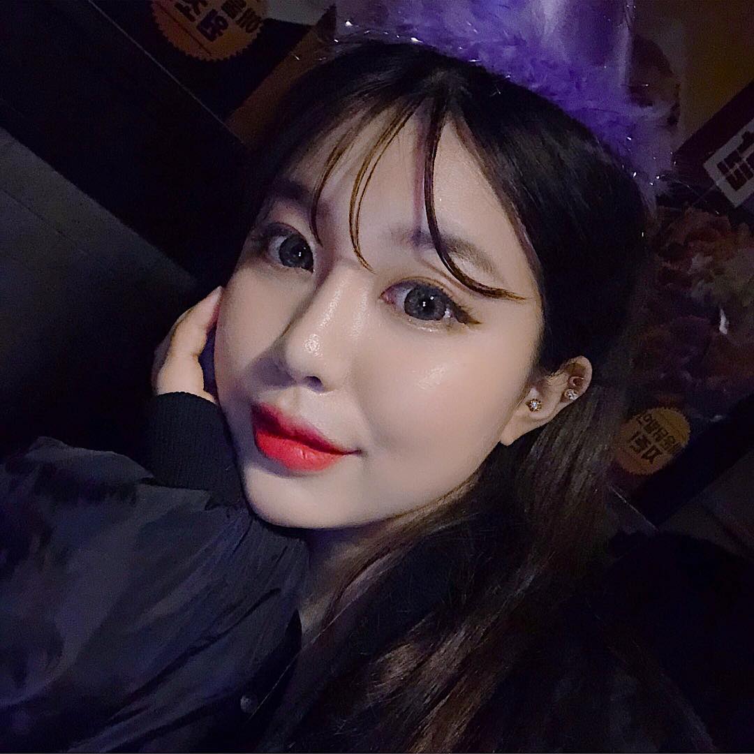 울 공언니 생일💜
마치 내가 주인공인것 처럼 퍼플꼬깔 💜