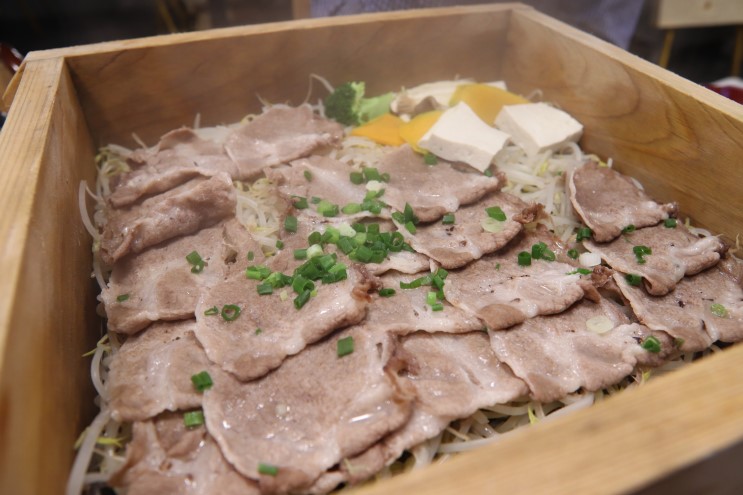331번째 이야기[ 혜화역 도토리 편백집 맛집이네요.