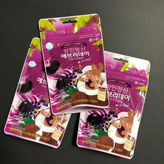 양지현(monica) on Instagram: “. ✔️유기농수세미가 들어간 아츄구미젤리 ✔️GI지수가 낮은 코코넛설탕이 들어간 젤리 ✔️엘데베리 농축액이 들어간 건강식품 . . 울 아빠 엄마 하나 먹더니 왜 하나만 챙겨왔냐던.........❗️ 다이어트하는 제가 다 먹을꺼에여🥰 . . #다이어트…”