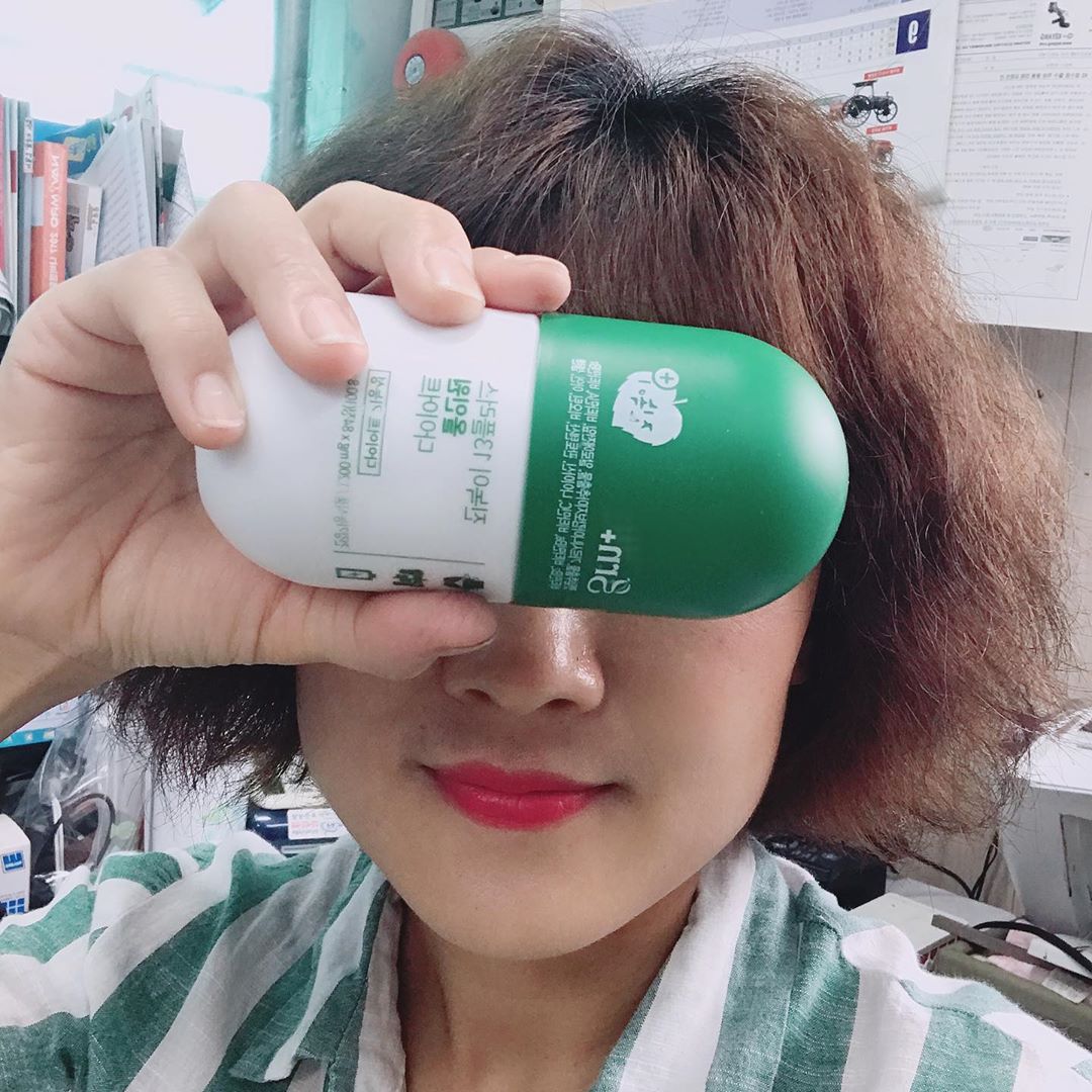 주진혜C on Instagram: “⠀⠀⠀⠀ 드디어 내 손에 들어온 GRN! ⠀⠀⠀⠀ 🚽내 체지방을 다 내보내라!!!! ⠀⠀⠀⠀ ⠀⠀⠀⠀ 내가 받은 #GRN진녹이 체지방감소에 도움을 줄 수 있는 #깻잎추출물 #가르시니아 이놈들이 #2중으로 #체지방감소에도움을 줄 수 있는…”