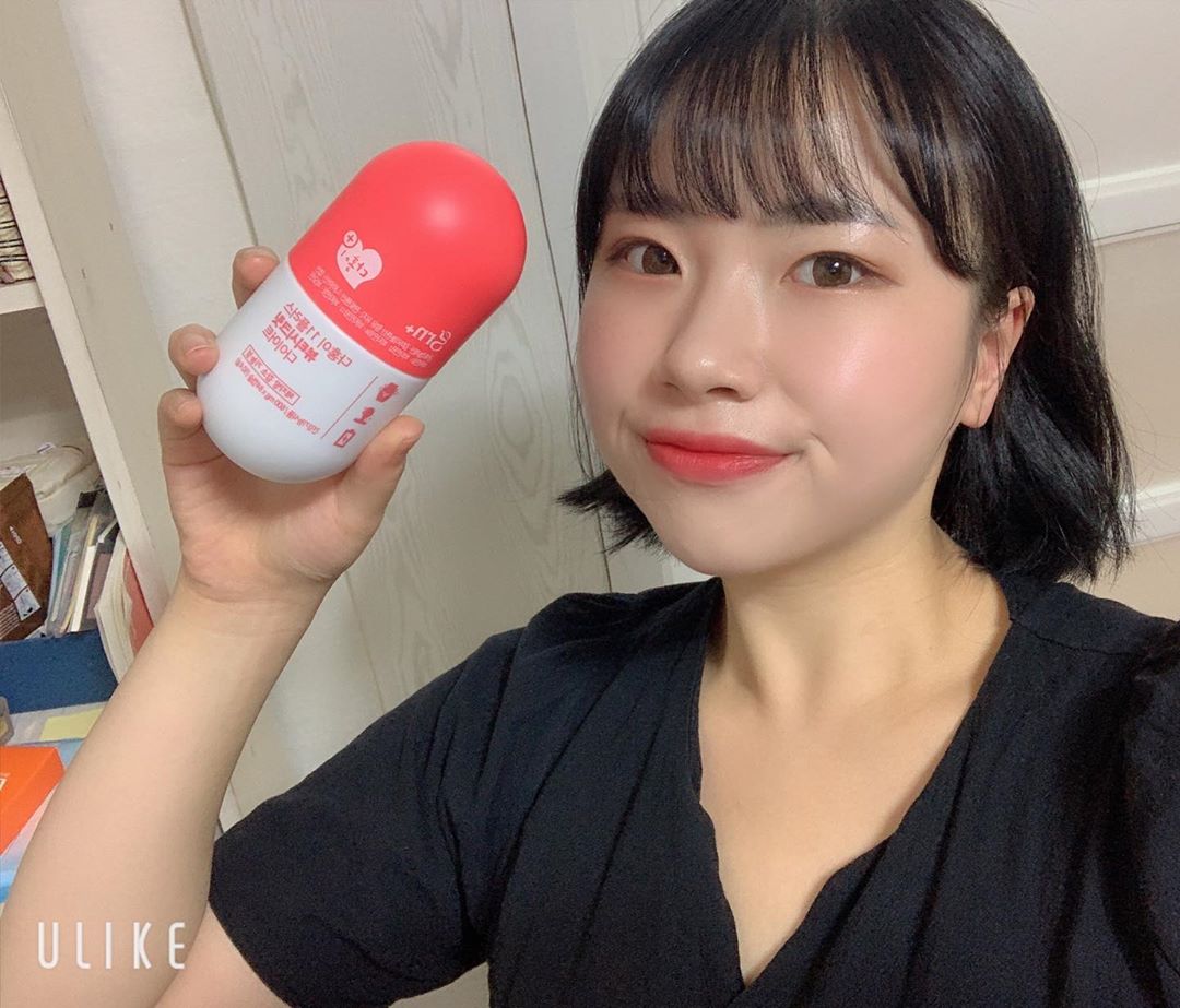 수정인스타 on Instagram: “#다홍이 먹으면 과식해도 다음날 화장실 겁나 가서 몸무게 많이 안늘더라 알아보니 체지방 감소에 도움이 될 수 있는  CLA(공액리놀레산) 와 월경 전 변화로 인한 불편한 상태를 개선하는데 도움을 줘 여자들에겐 꼭 필요한 감마리놀렌산이 포함되어 있다…”