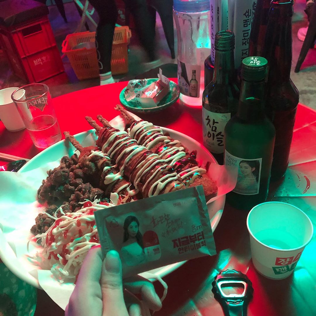 김주연 on Instagram: “추석불금~ 오랫만에 달린날🍺🍺 술 마시기 전에도 술 마시고 있는 중에도! 어느때나 마셔도 안티이불킥과 함께라면 숙취는 바이바이👋 요거트맛 캔티형이리 부담없이 간편하게 먹을수 있지요 술 못마시는 알쓰도 술을 좋아하는 고래들도~~ 숙취와 술주정이…”