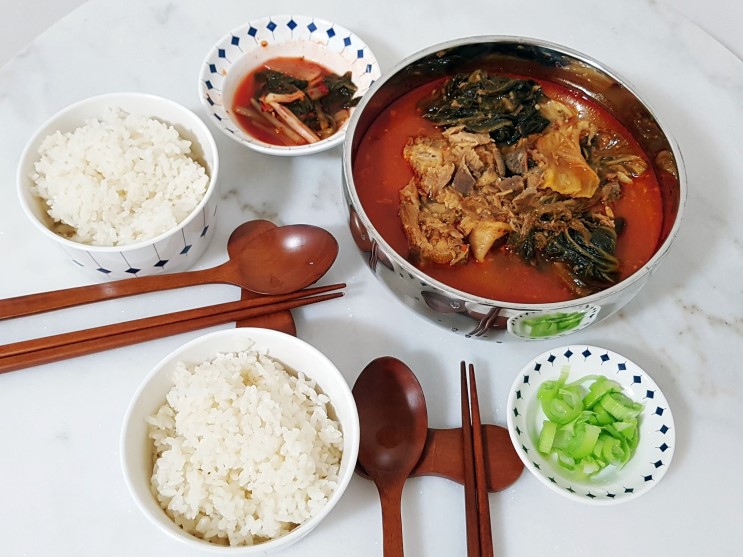 감자탕맛집 추천 택배로 즐기는 얼큰 통뼈감자탕