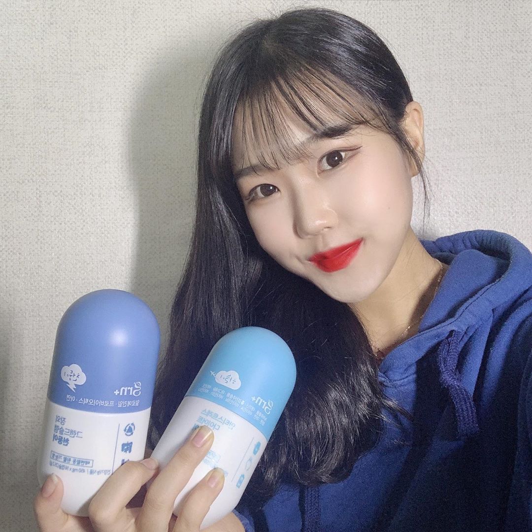 박소정 on Instagram: “🌊GRN 하늘이 + 천둥이 🌊  GRN 하늘이는 스트레스로 인한 피로에 도움이 되는 홍경천 추출물이 포함되어 있고, 체지방 감소에 도움을 줄 수 있는 녹차카테킨이 포함되어 있는 다이어트 제품💙 GRN천둥이는 프로바이오틱스 100억마리와 대장을…”
