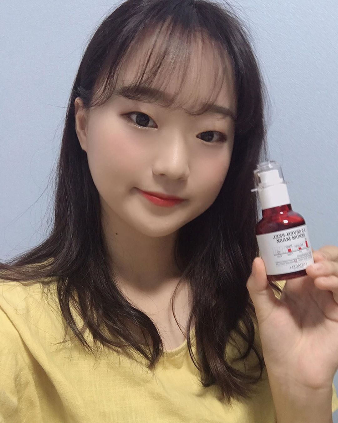 소민경 on Instagram: “. 내가 젤 애정하는 로하셀💞 첨에 사실 따끔해서 놀랬는데 어느새 중독.. 갠적으로 쌍욕나올 정돈 아니지만 왜 쌍욕세럼인진 알겠당ㅋㅋ🤬 한 번 쓰면 못멈추고 자꾸 하고싶어짐!! . #로하셀 #lohacell #로하셀쌍욕세럼…”