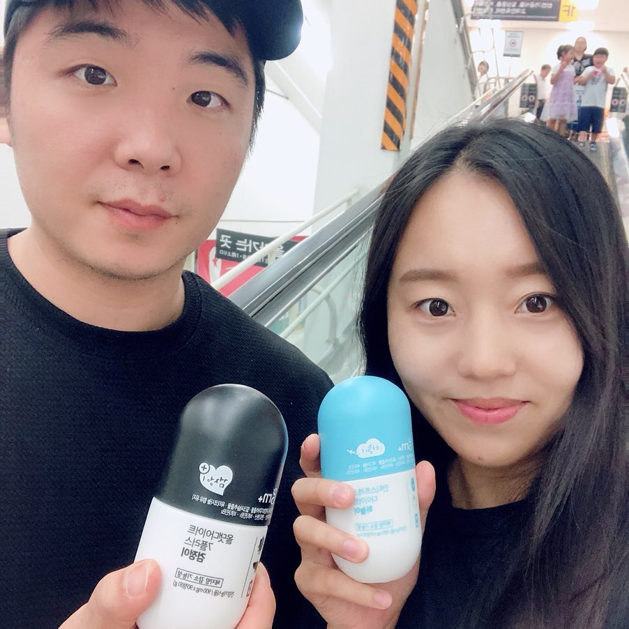@dal__daling on Instagram: “#추석은외식이지 ⠀  다들 추석은 잘보내셨나요? ⠀ ⠀  즐거운 추석을 보내고나니 다시 살이... 🌚  오빠는 #검정이 나는 #하늘이 #천둥이 . . . . . ᵀᴴᴬᴺᴷ ᵞᴼᵁ◡̈ @grn_green . #GRN #GRN하늘이 #GRN천둥이…”