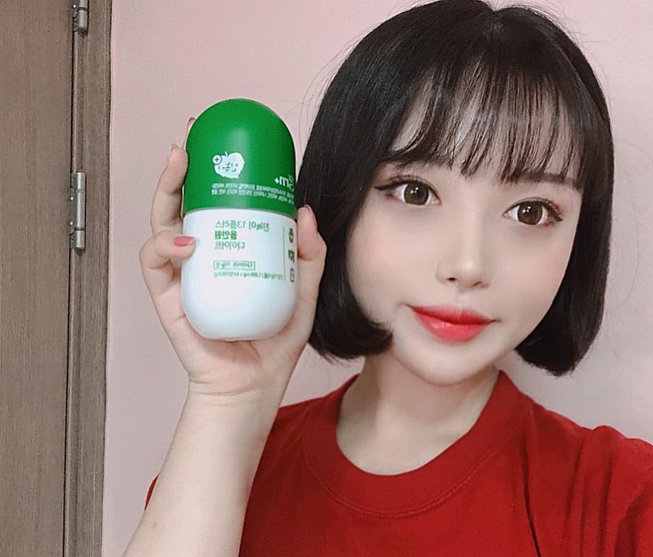 @j2._.won on Instagram: “체지방감소에 효과적인 깻잎추출물과 가르시니아가 포함되어 2중으로 체지방감소에 도움을 줄 수 있고 알로에전잎이 포함되어 배변활동에 도움을 줄 수 있으며 필수영양소를 채워 넣은 올인원 제품 #GRN진녹이 로 건강한 다이어트 하세요! . . #GRN…”