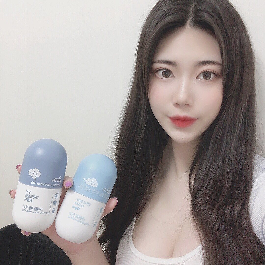예림 on Instagram: “개인적으로 간편한 다이어트보조제라고 생각하는 하늘이☁️천둥이⚡️ 하늘이는 스트레스와 긴장으로 인한 스트레스, 체지방을 줄여주고 천둥이는 배변활동이 원활하게 이루어지게 도움을 주는 제품이다 천둥이 먹고 배에서 천둥 일어날지도 모르니 조심 ㅜㅜ 하늘이는…”