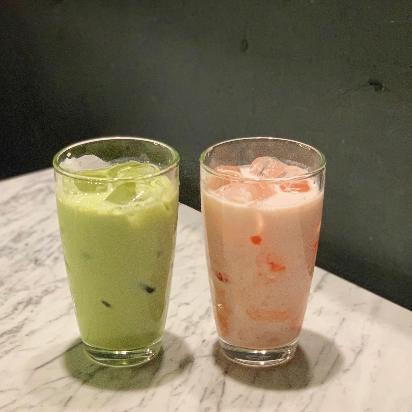공부하러 🙅‍♀️ 그냥 놀러 간 학교 근처 카페
자몽라떼 🍊 + 녹차라떼 🍃
#레스빠스 #lespas