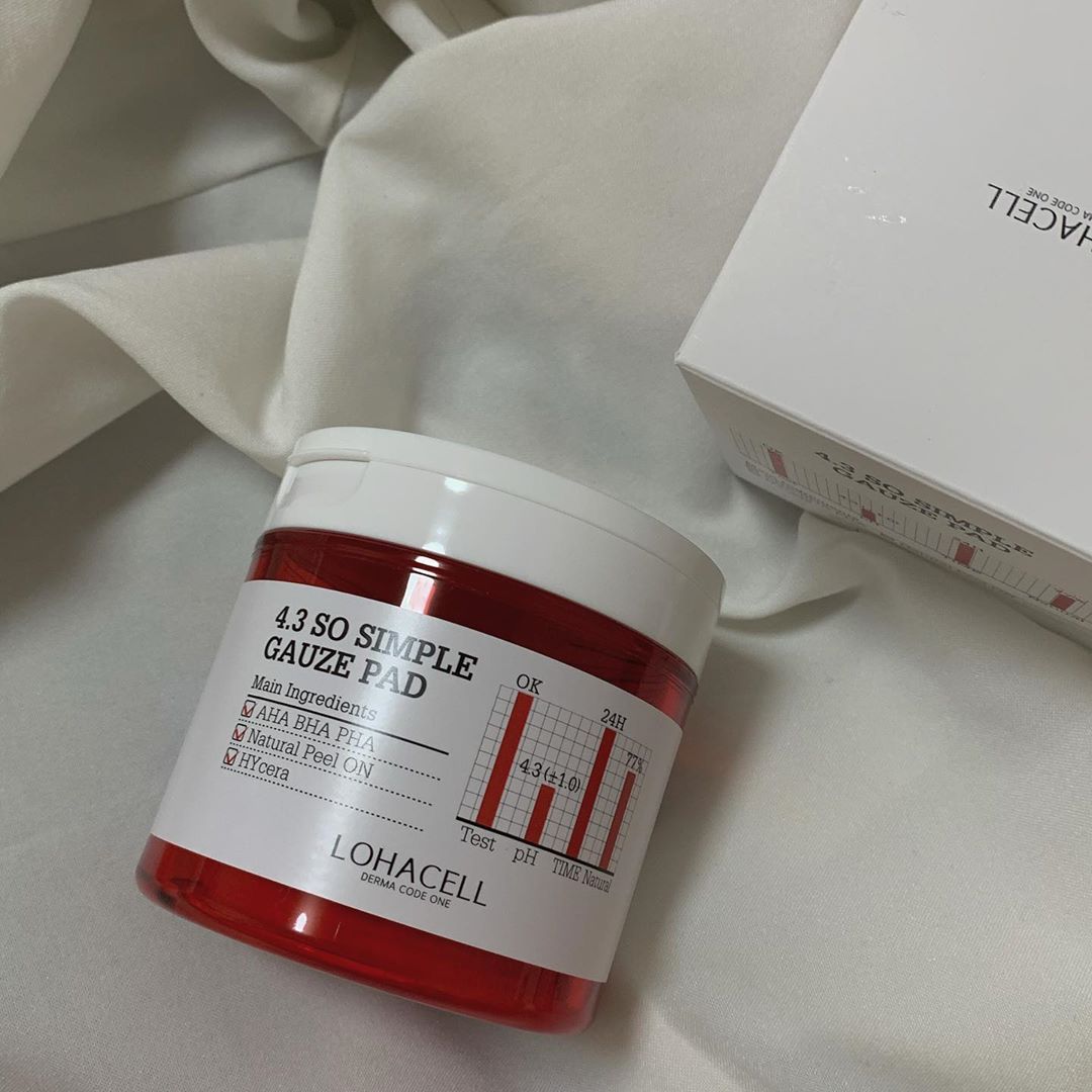 𝙂𝙞 𝙝𝙮𝙪𝙣 ₂₂ on Instagram: “엠보 &거즈 양면 패드로 모든 관리는 한번에 가능하다  아침에 화장시간 3분 단축 !!블랙헤드에도 효과가 좋으니 쟁여두는걸로 ☺️ . .  #로하셀 #lohacell #로하셀피부재난응급패드 #피부재난응급패드 #로하셀응급패드 #응급패드…”
