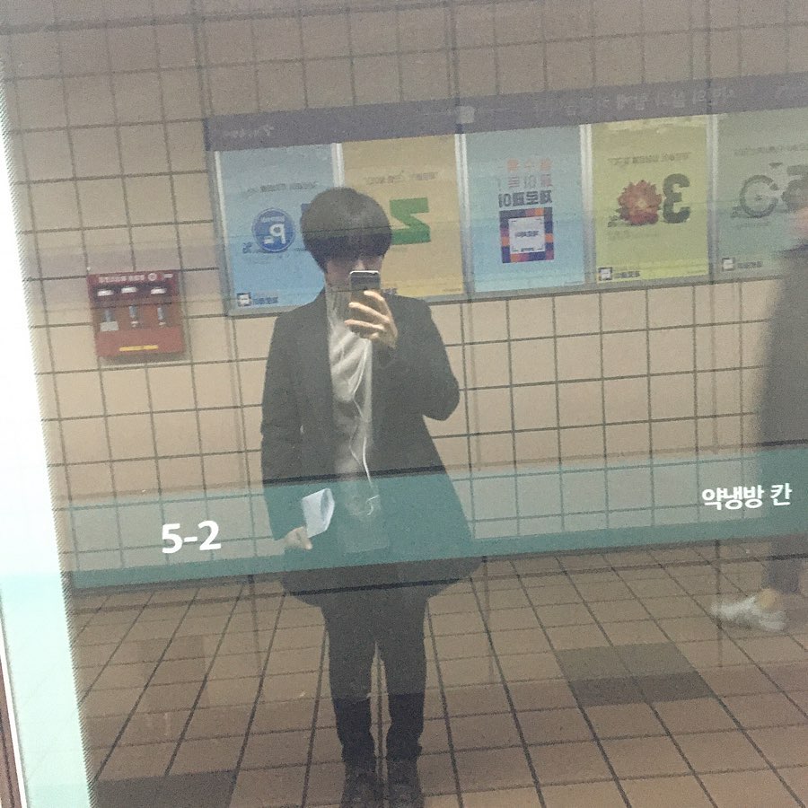 할 것도 있고 바람쐬러
.
.

#힐링 #선팔 #맞팔 #데일리 #기분전환 #일상  #오늘 #감성 #191213 #오후 #좋아요 #얼죽코 #심심 #OOTD #스타일변경 #거울없어짐 #쳇 #셀스타그램 #데일리룩 #시간빠르다 #머리자를때됨