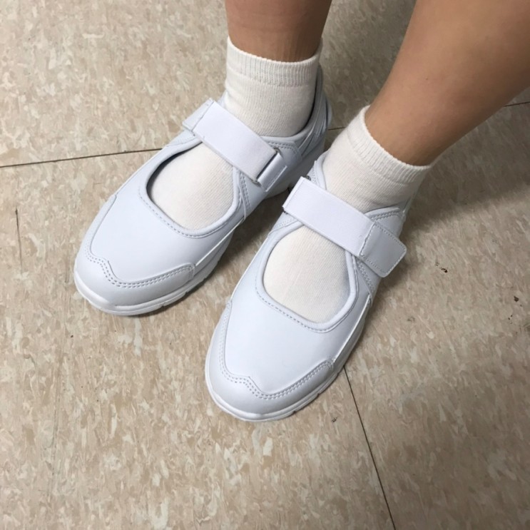 보건 의료 직종 및 기타 실내 근무자들을 위한 기능성 초경량 근무화, 너스뷰티 발냄새 제거 쿠션 간호화  ʕ￫ᴥ￩ʔ