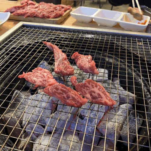 [양산맛집] 달빛식당_물금맛집 / 범어맛집 / 꽃삼겹 맛있는 집 / 가성비좋은 한우맛집 / 삼겹살 구워주는 집 / 연말 회식장소 추천