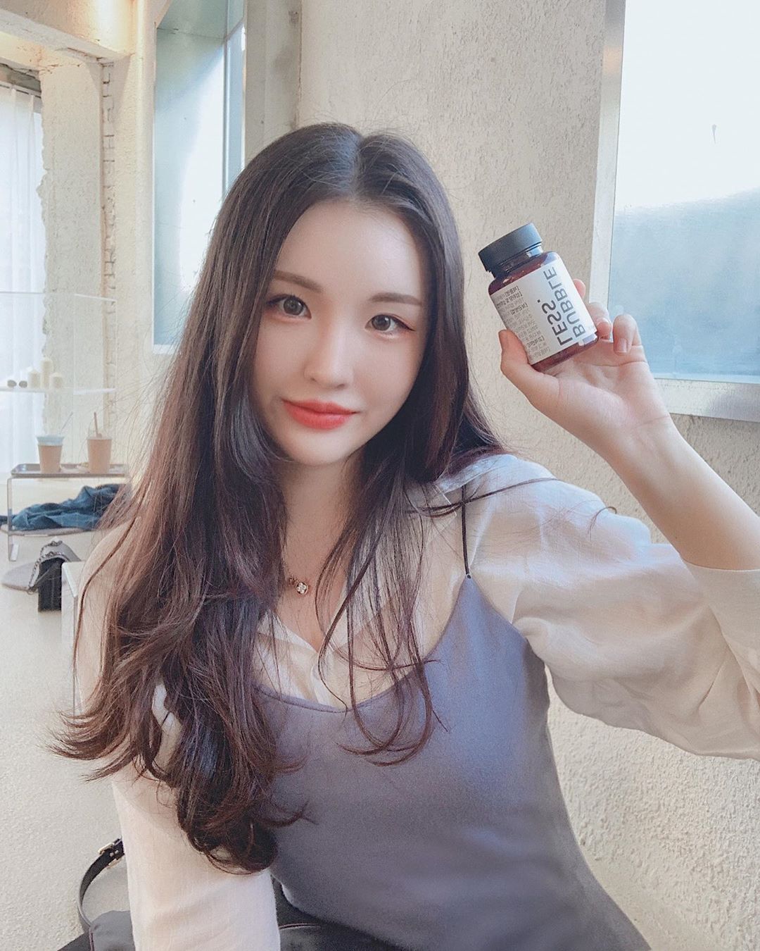 주영 on Instagram: “알약형태로된것만먹다가 츄어블제품먹으니까 먹기 넘 편하더라구요😋 향도 포도향이라 거부감 없이 복용가능!🍇 한국인 철분 평균 권장량 12mg 챙기세요💫 구매가능 링크- https://bit.ly/2RAJ6cb . . . #버블레스 #버블레스아이언…”