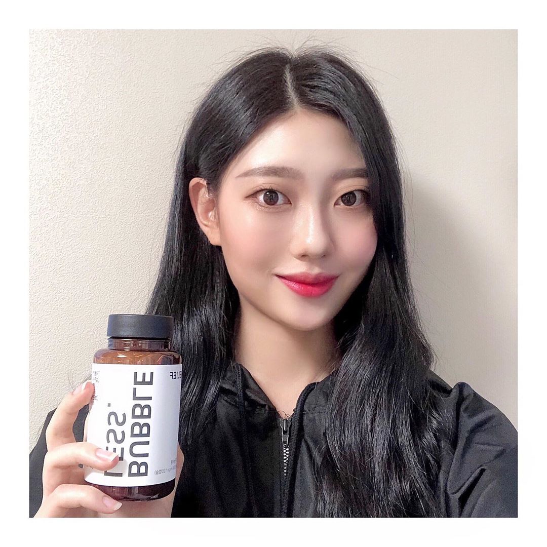 해리’s Instagram post: “여성에게 필수 비타민 💁🏻‍♀️ ☑️ 스트레스로 인한 긴장완화에 도움을 줄 수 있는 L-테아닌 함유, 월경전 변화에 의한 불편한 상태 개선에 도움을 줄 수 있는 ‘감마리놀레산’ 함유, 여성에게 좋은 다양한 부원료 함유  #버블레스 #버블레스릴리프…”