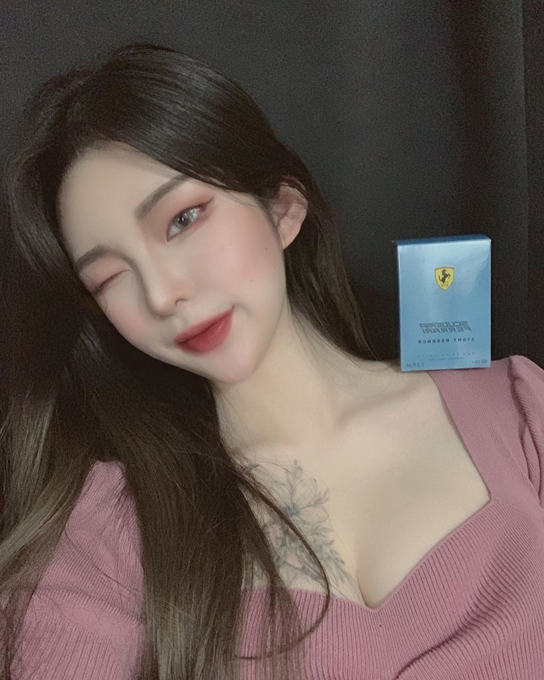 김 딸기🍓 on Instagram: “⠀
여럽훈! 이건 제가 제일 좋아하는 남자향수에요ㅎㅎ
⠀
https://m.smartstore.naver.com/accords
여기서 저렴하게 구매 가능하답니다
친절한CS에 빠른 배송까지!!
⠀
🔎검색창에 어코드코스메틱 검색🔍”