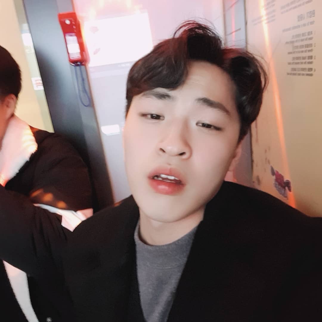 하.. 잠이 안와요😂