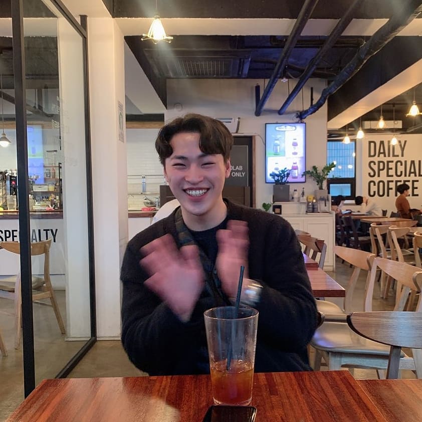 오늘 기분 해맑음.