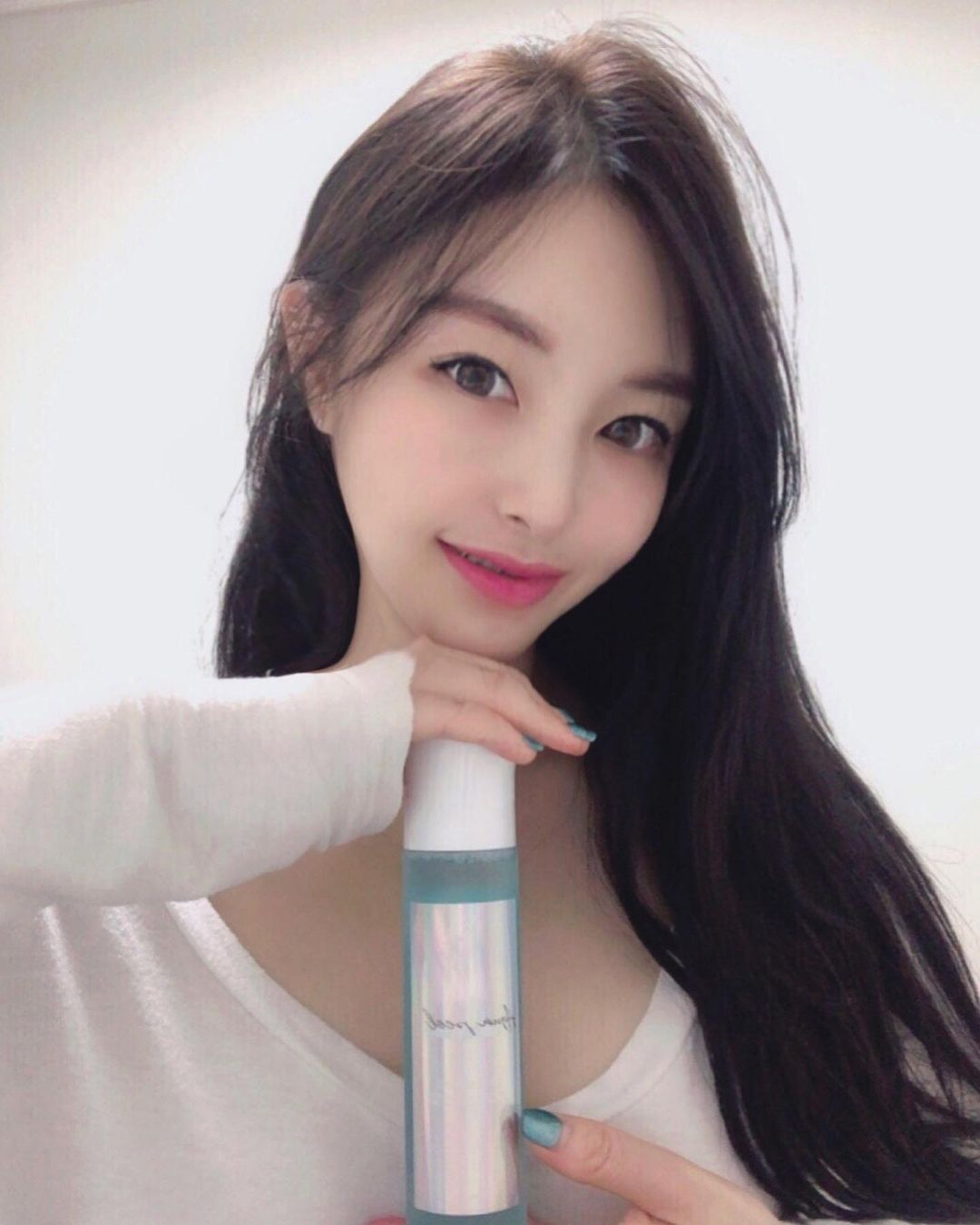 416 Likes, 3 Comments - 🇰🇷서민주 Pᴇʀsᴏɴᴀʟ ᴛʀᴀɪɴᴇʀᰔ (@s.9kaa) on Instagram: “⠀⠀⠀⠀⠀⠀⠀⠀⠀⠀⠀⠀⠀⠀⠀⠀ 오늘도 마스크 때문에 고생한 내피부를 위해 #아쿠아필토너 로 열심히 닦아드렸더니만 피부가 넘...