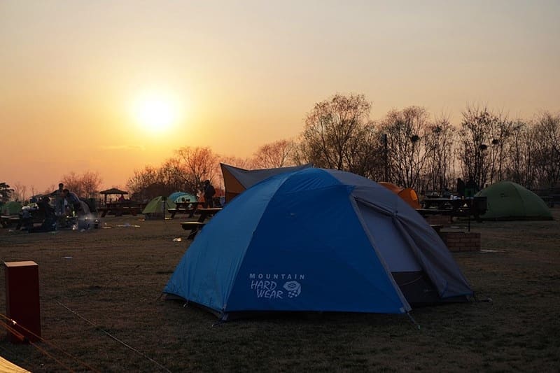 아직 그대로겠지... 
.
.
#캠핑 #들살이 #백패킹 #돔텐트 #마운틴하드웨어 #사진 #풍경사진 #포토샵 #라이트룸 #소니a6000 #소니카메라 #시그마30mm #야경 #텐풍 #추억팔이 #지구여행 #감성사진 #갬성