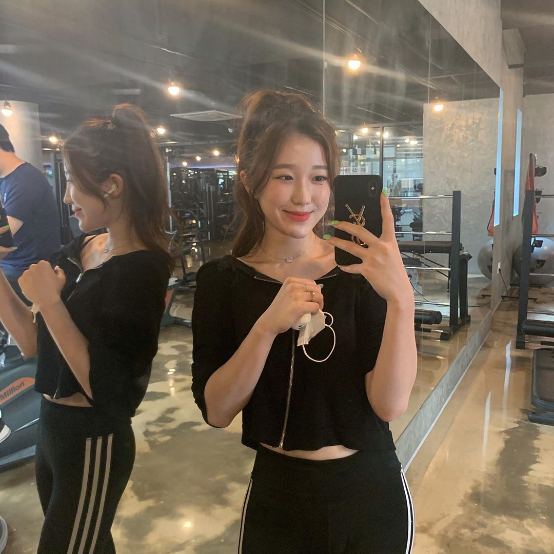 ️️️️양서아 on Instagram: “글램디랑 헬린이생활 ◡̈ - - #글램디#GLAAMD#글램디컷맨즈부스터#맨즈부스터#운동다이어트#남자다이어트#운동하는남자#체지방관리#헬린이#다이어트성