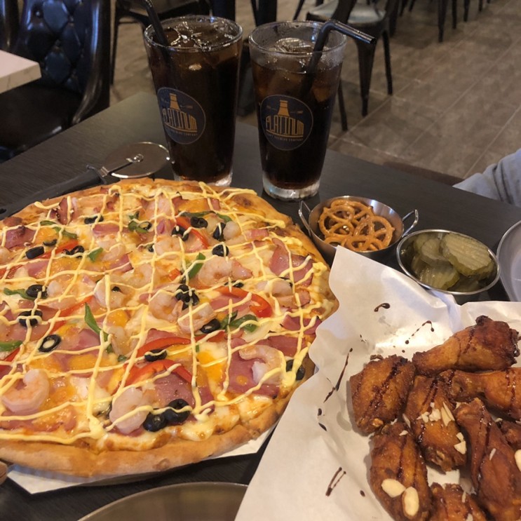 [마피아피자 & 펍] 서울피자맛집 독산동맛집 금천구청역데이트 - 피자맛집, 노래맛집 🍕🎶