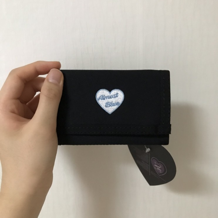 학생 지갑 추천] 얼모스트블루 TWINKLE HALF WALLET 후기