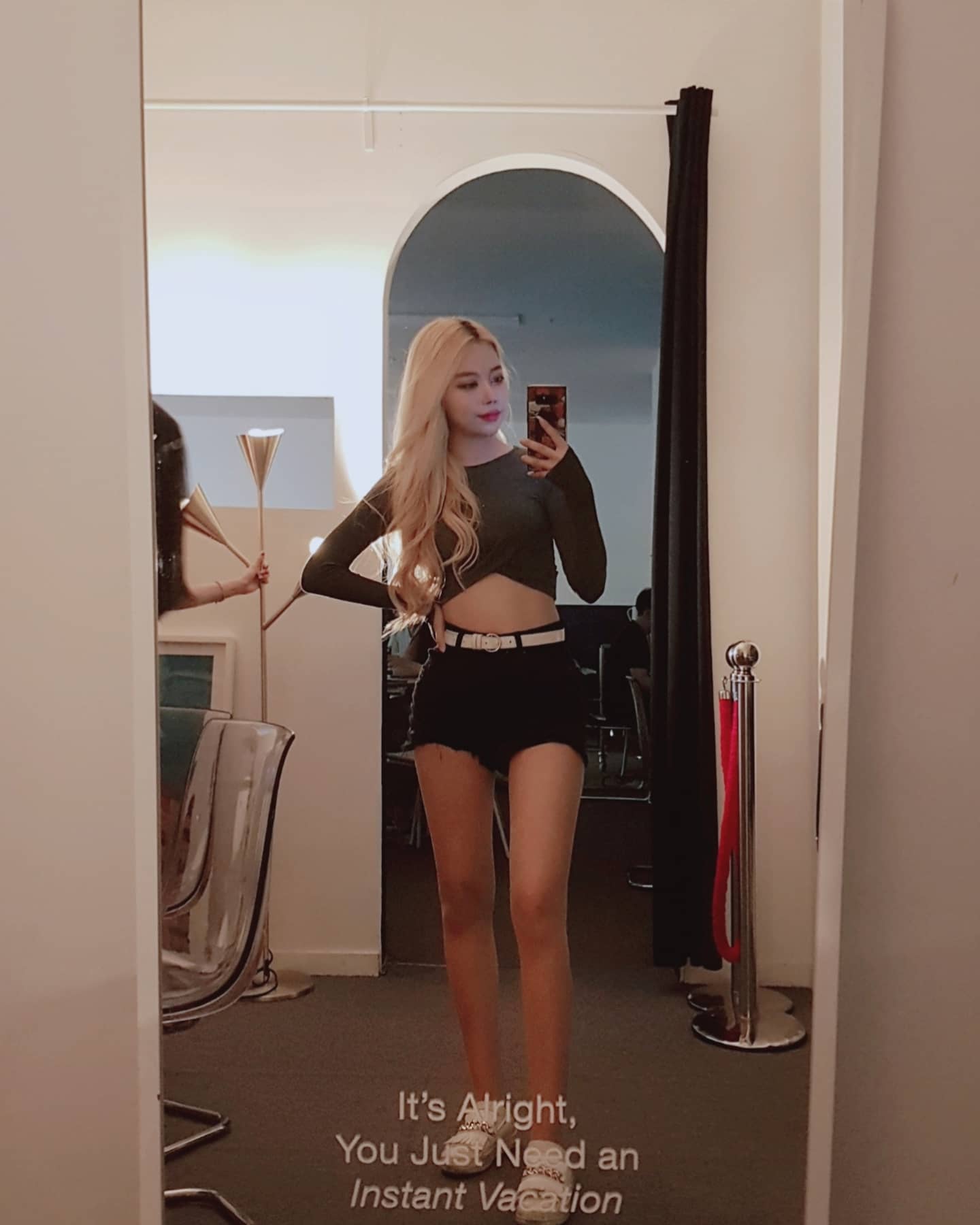 바빠죽겄는디 간만의 휴식st...
Hot Hot Friday...☆