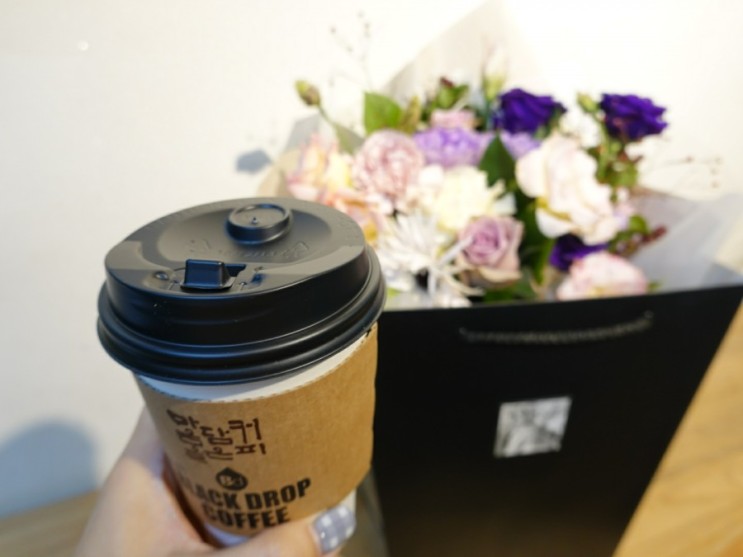청담동꽃집 애쉴리즈에서 커피도 마시고 연주회 꽃다발도 주문했어요 (주차가능)
