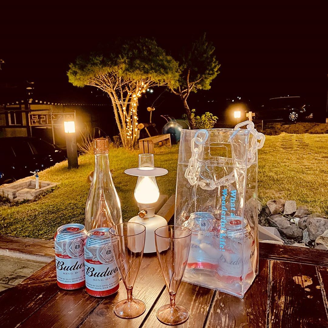 반짝반짝 빛나는, 환이네🌿 on Instagram: “⠀ 짠 🥂 ⠀ 분위기 좋은곳에서 사랑하는 가족과 함께 맛있는거 먹는 것 진정한 소확행 💕 ⠀ 냉장고로 계속 시원한거 찾으러 엉덩이 띄지않고 가