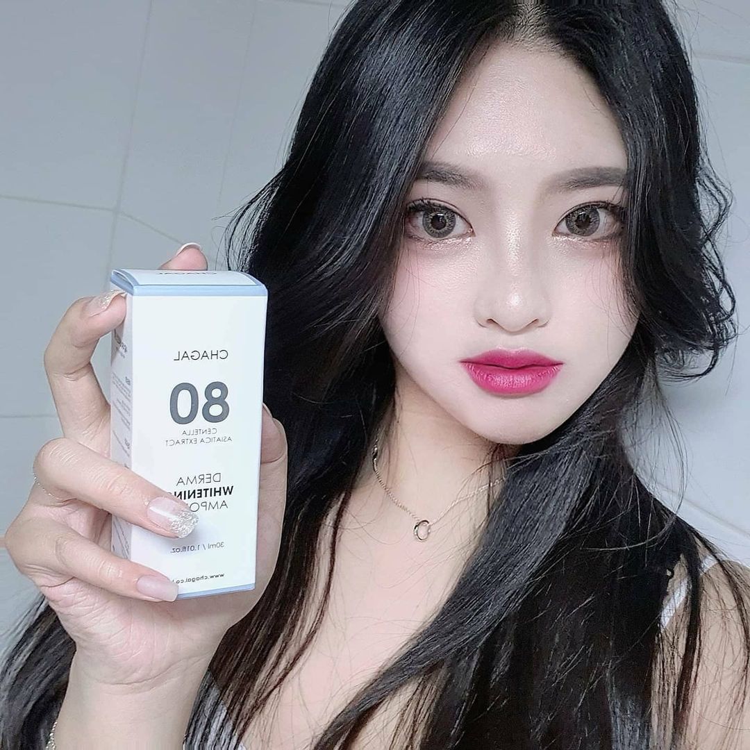 @2g._.gon on Instagram: “🌿 샤갈 더마화이트닝 앰플 ▪️정제수 無 ▪️화해 20가지 주의성분 無 ▪️ 피부 자극 테스트 완료 ▪️EWG 전성분 그린 처방 ▪️100% 책임 보상제도 운영 🔻 제품구매링크…”
