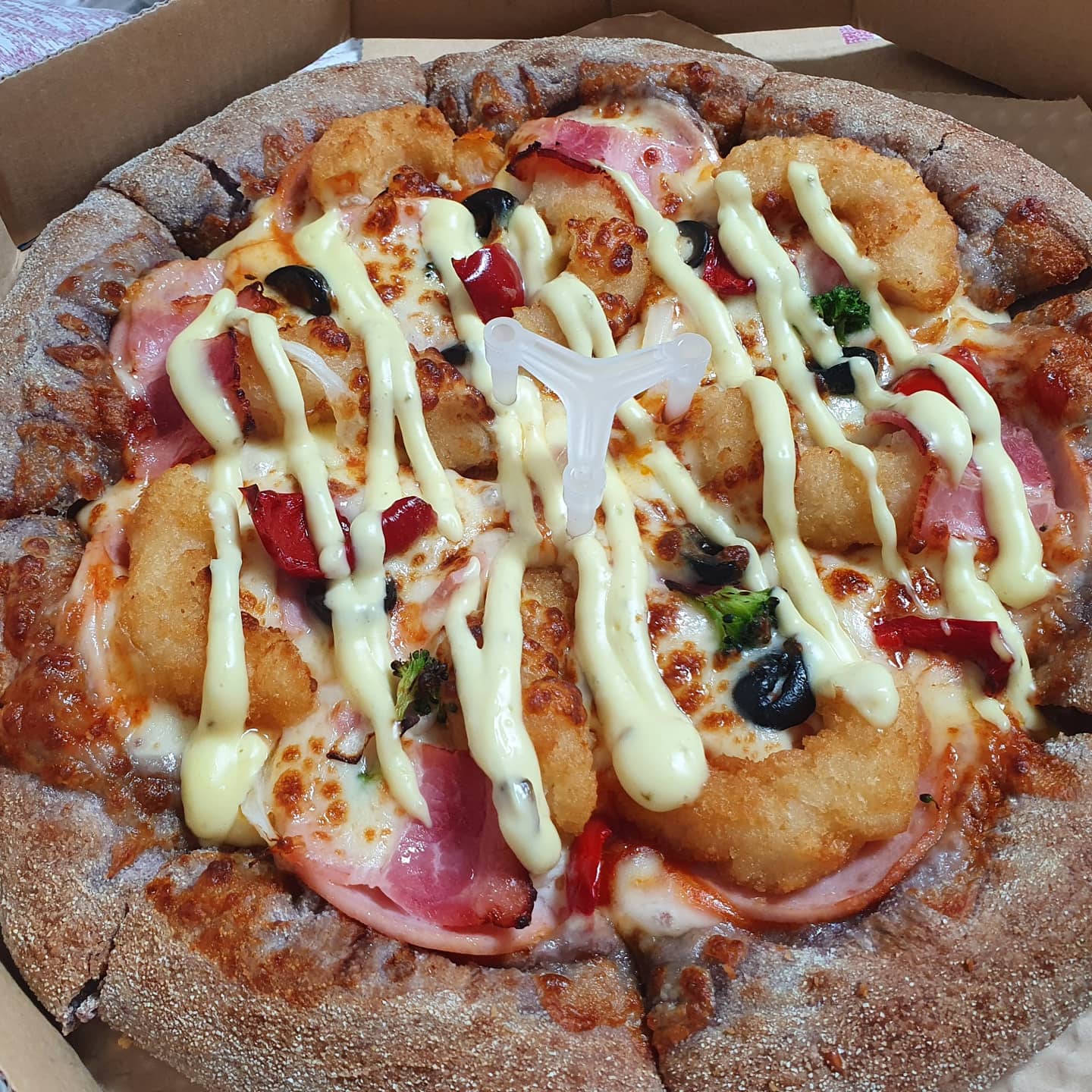 피자도 오랫만에 먹으니까 너무 맛있네요❣
역시 피자는 소스가 많아야돼 ㅋㅋㅋㅋㅋ