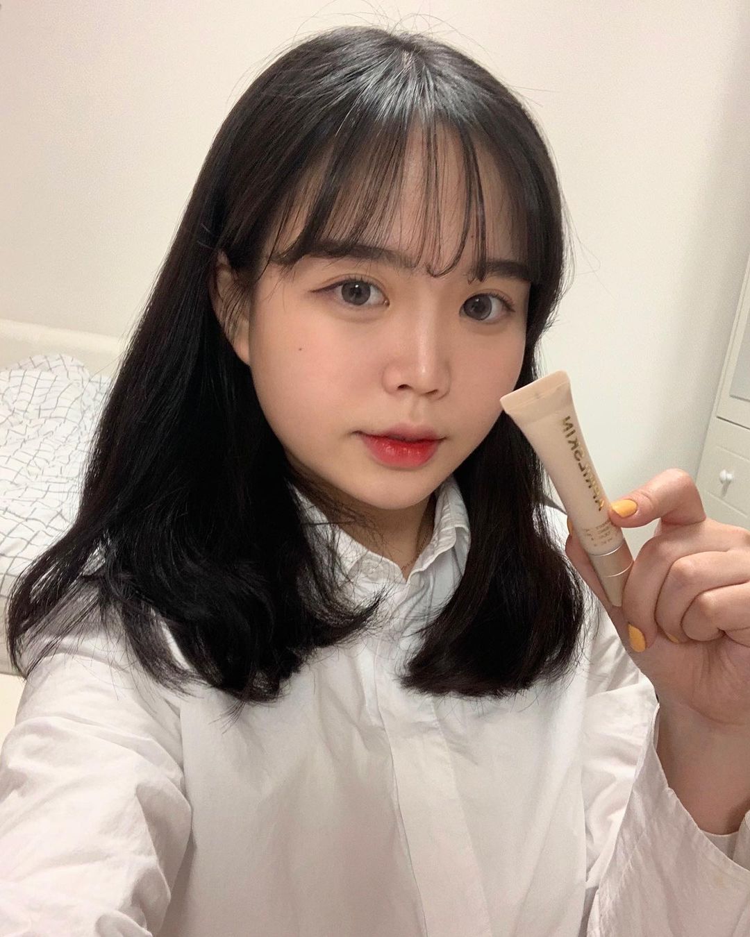  “#협찬 #광고 에이프릴스킨 컨실러 사용하고 베이스메이크업의 신세계 경험중인 나 ㅎㅎㅎ 커버 정말정말 잘되고 커버가 잘된다고…”