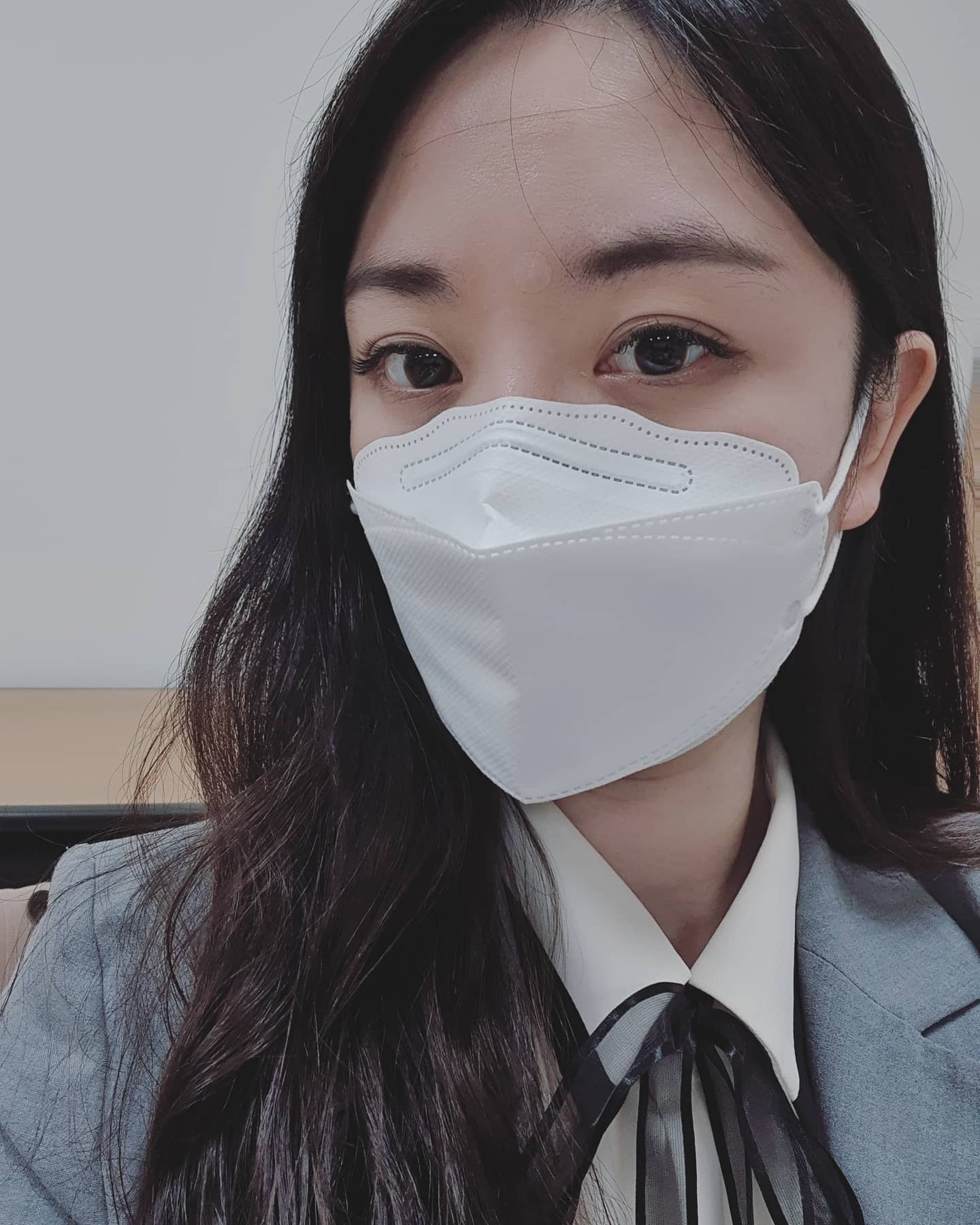 이것은 피로에 찌든 로스쿨생... 매일 살려줘, 아니 죽여줘,를 입에 달고 다니는 중. 제때 연락을 받지 못해서 지인들에게 미안해지는 중. 나중에 변호사시험치고 반드시 법전 다 불태운다...

#언제지울지모르는 #근황 #살려줘 아니 #그냥 #죽여줘
