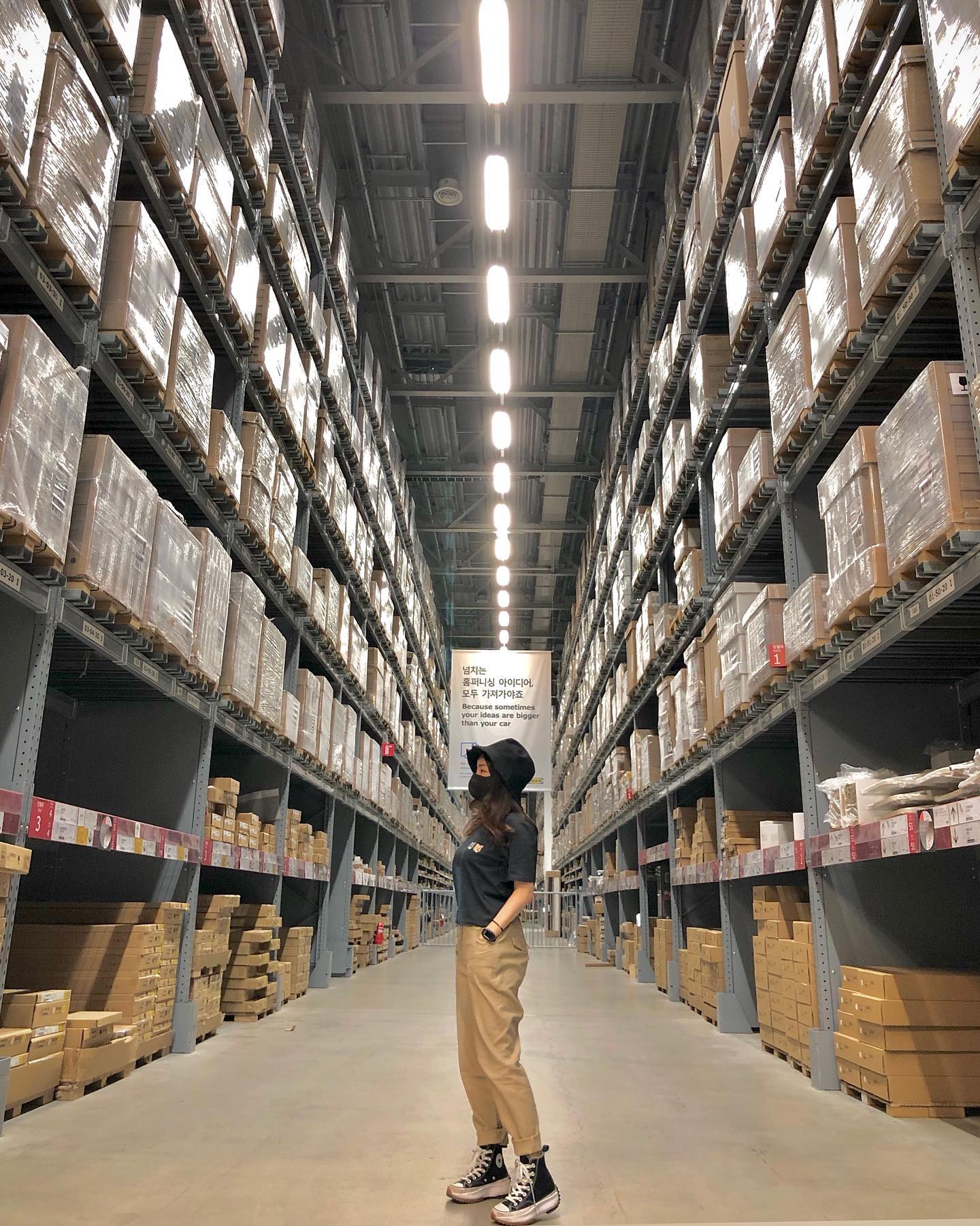 아오ㅋㅋ 뭔가 허전하다 했더니
IKEA 간판앞에서 안찍었네💦

#일산칼국수 또 먹어야하는디
언제 가지..🥲
.
.
#ootd #IKEA #IKEA고양 #이케아 #이케아포토스팟 #일산 #고양시