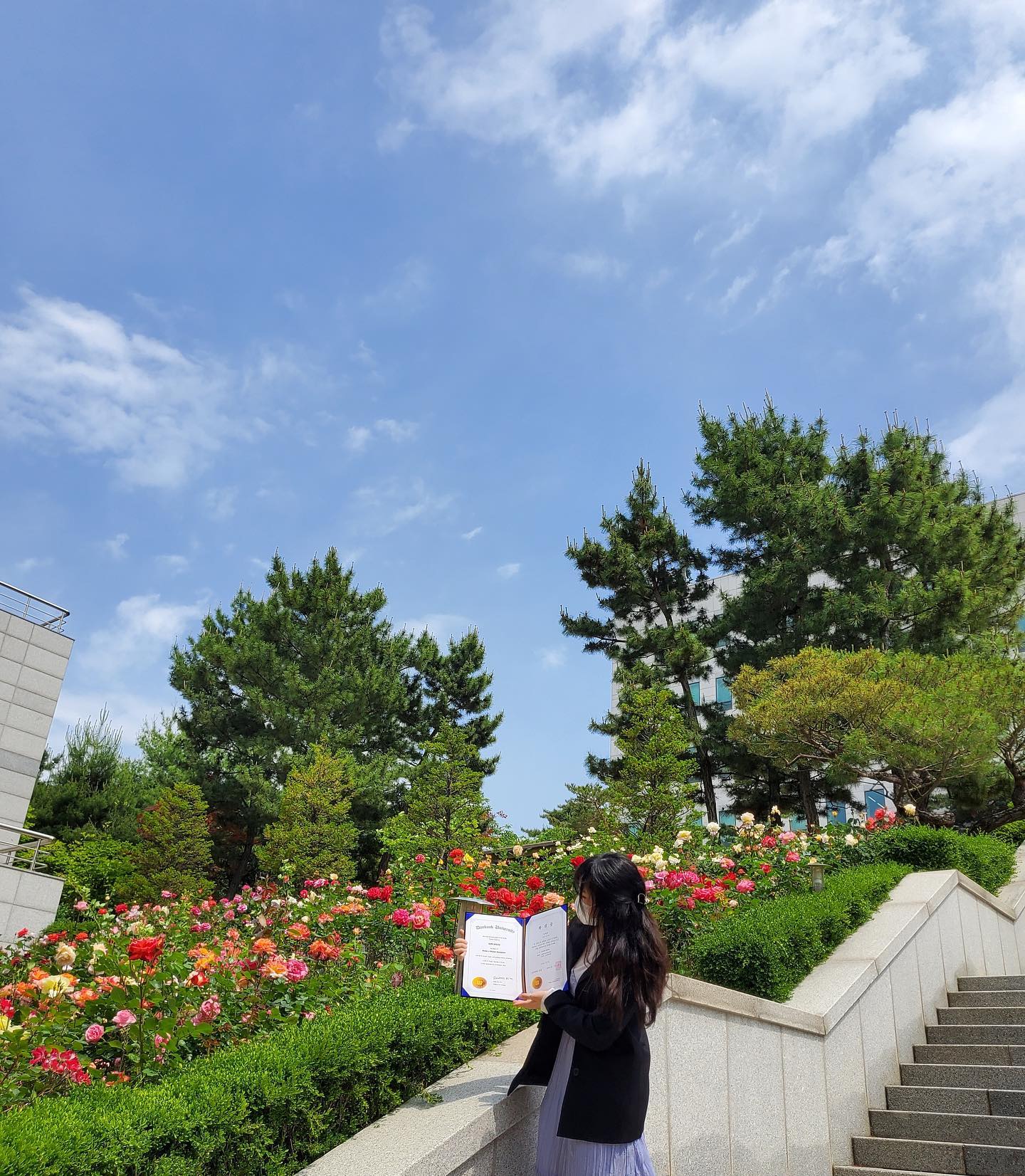 -
늦은 졸업장, 늦은 졸업🎓