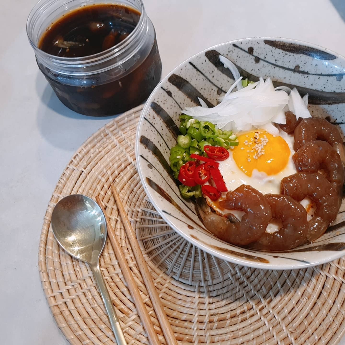 #협찬
집에서 간편하고 저렴하게 맛보는 새우장
간장새우장으로 간편하게
5분컷으로 새우장 완성
맛있는게 더 신기🤤

#밀키트간장새우장 #간장새우장 #밀키트 #밀키트 맛집 #새우장 #밀키트새우장 #맛스타그램 #먹스타그램 #소통 #맞팔 #일상 #요리
