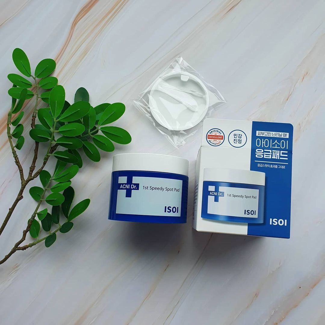 🧡뒤죽박죽그램💛 (ღ•͈ᴗ•͈ღ) on Instagram: “#제품제공 피부고민 난리날때❓ 아이소이 응급스팟패드💙💙 응급스팟 제품이 패드로도 출시되었어요 희희 이제 더 간편하게 데일리 케