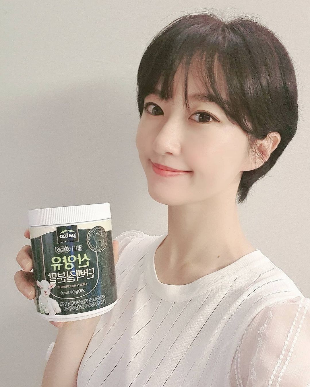 @g_oforit shared a photo on Instagram: “❣ 여름맞이 식단하면서 챙겨먹는 산양유 단백질 운동 전에 팔레오 산양유 분말로 단백질 보충하고 있어요 :) 두유에 산양유 한 스쿱 넣고 쉐킷쉐킷! 고소하