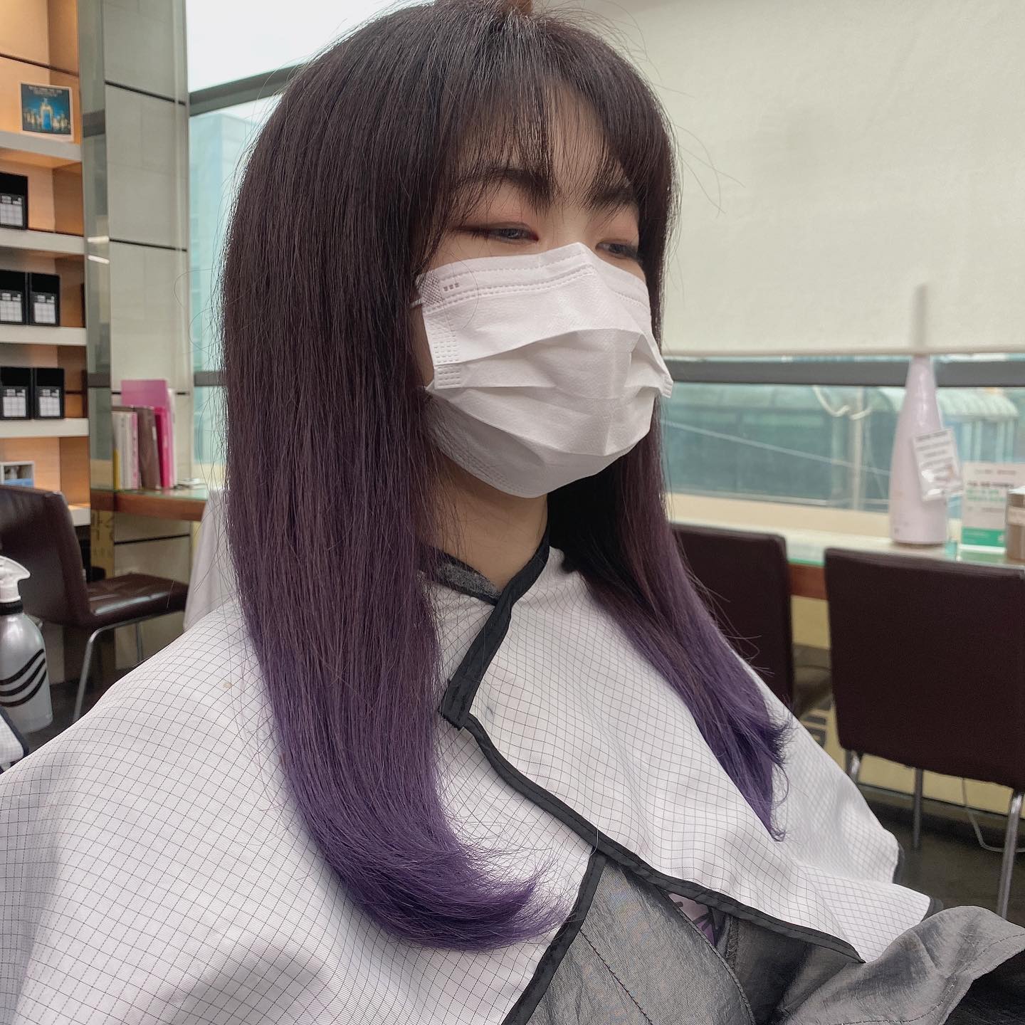 그라데이션 표현이 압도적인 #옴브레염색 #바이올렛염색

✨안될거같은데...라는 고민은 그만!
 상담 후 제일 좋은 방향과 플랜을 고민하고 결정😊
✨고객님의 맘과 의견을 적극 반영 후 시술 진행 한답니다! 솔직 담백한 상담이 필요하다면 무조건 예담쌤😁
✨ 현재 많은 이벤트 진행 중이니 편하게 #dm 문의 해주세요❣️