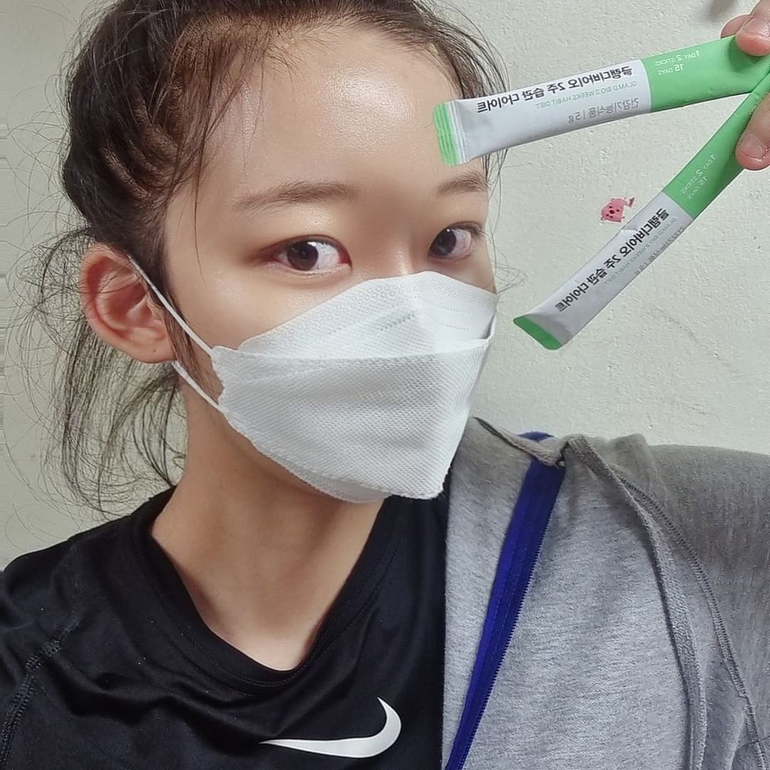백하은 𝓑𝓪𝓮𝓴 𝓗𝓪 𝓔𝓾𝓷 (@celeb._.star_) posted on Instagram • Sep 9, 2021 at 11:18am UTC
