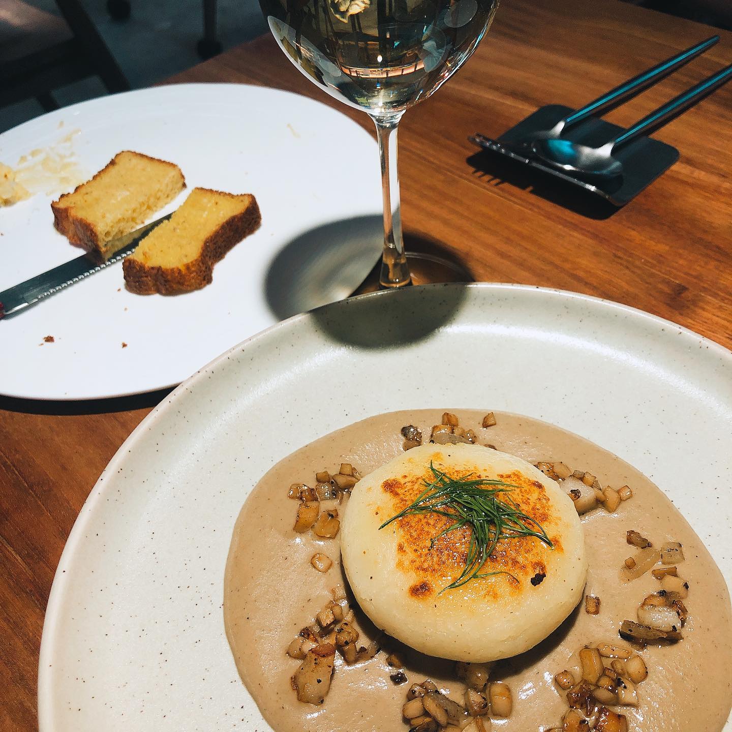 #제철감자 #seasonalpotatoes #whitewine