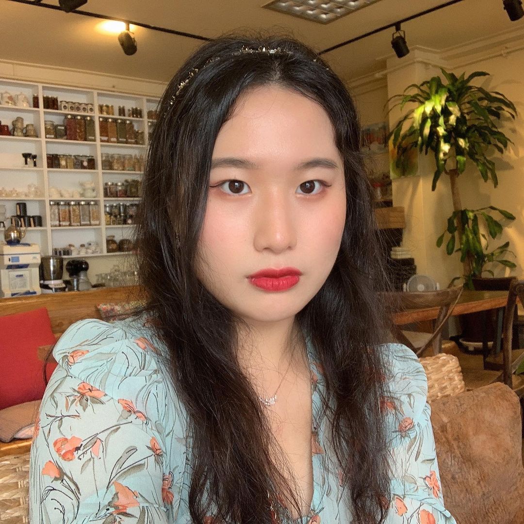 고가은 on Instagram: “#협찬 #문의dm 분위기부터 맛까지 너무 좋았던 카페 꽃차 종류가 많았는데 작은 티팟에 담겨 오는게 너무 귀여웠어요ㅠㅠ 사진도 엄청 잘나와서 행복함😭 제일