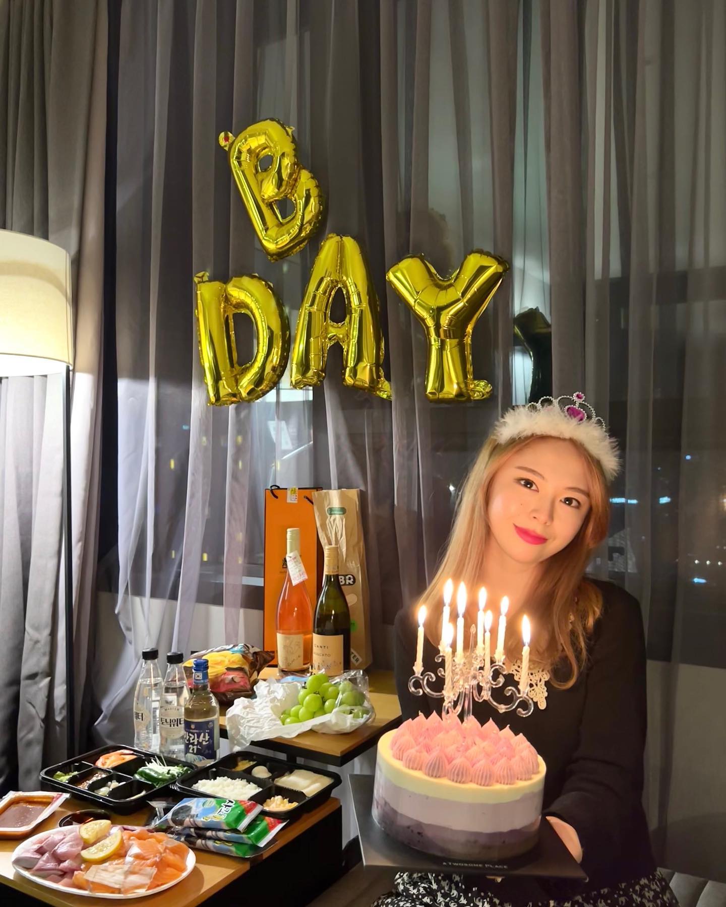 ⠀⠀⠀⠀⠀⠀⠀⠀⠀⠀⠀⠀⠀⠀⠀⠀
⠀⠀⠀⠀⠀⠀⠀⠀⠀⠀⠀⠀⠀⠀⠀⠀
10월은 다 내 생일이지 뭐 ~ 껄껄
⠀⠀⠀⠀⠀⠀⠀⠀⠀⠀⠀⠀⠀⠀⠀⠀
⠀⠀⠀⠀⠀⠀⠀⠀⠀⠀⠀⠀⠀⠀⠀⠀