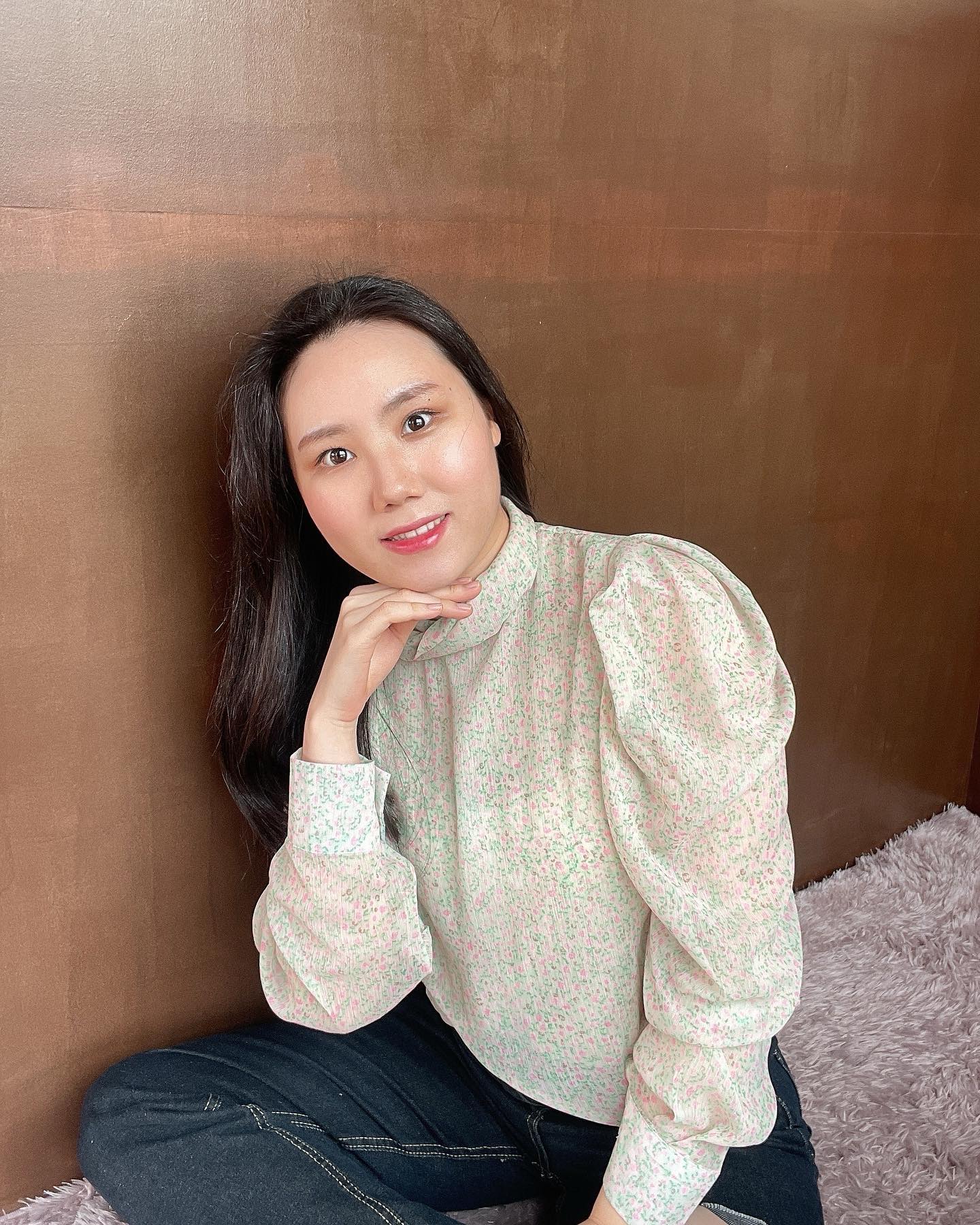 헤 주말이다 😆☁️🤍🦋✨