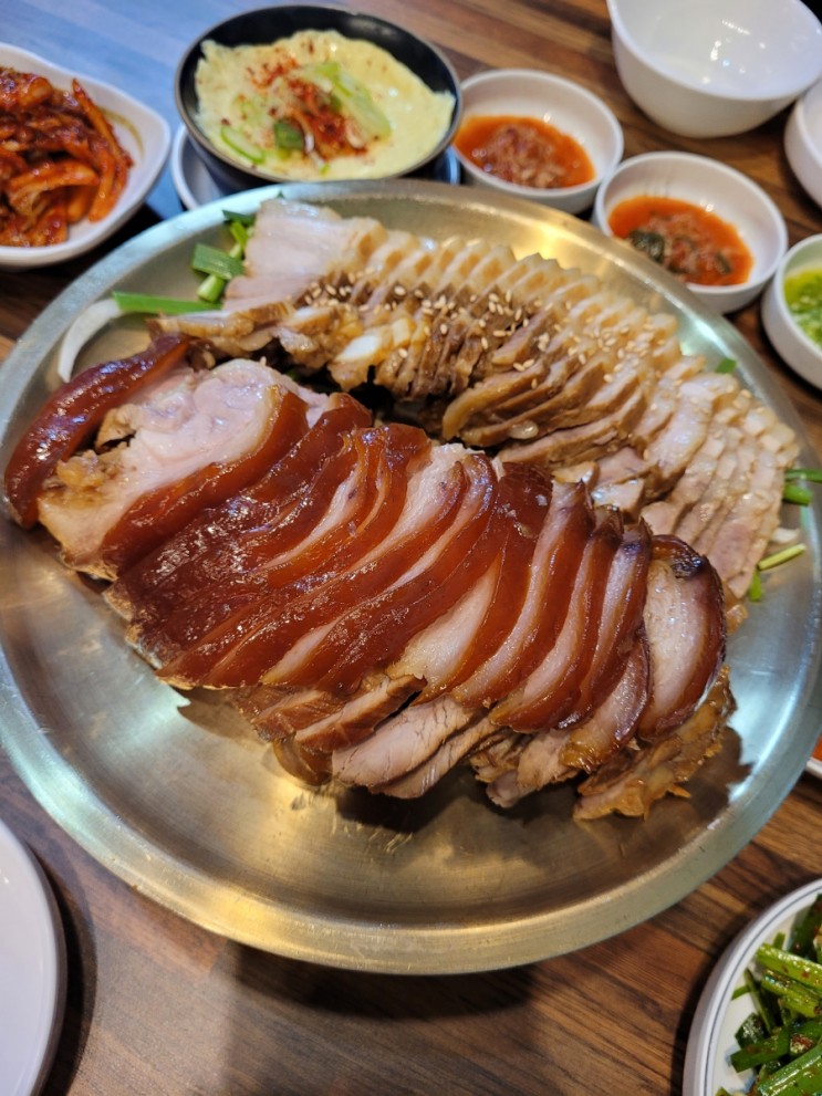 [동대문맛집] 야들야들한 반반 족발보쌈❤배달까지 해주는 호야네족발